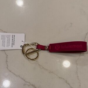 NWT Lululemon Athletica Fuchsia Key Holder with Gold Rings